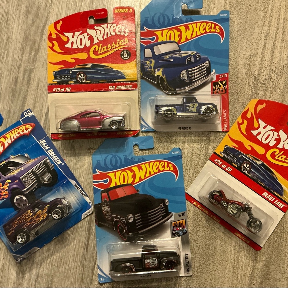 Mattel Hot Wheels Classics Car lot